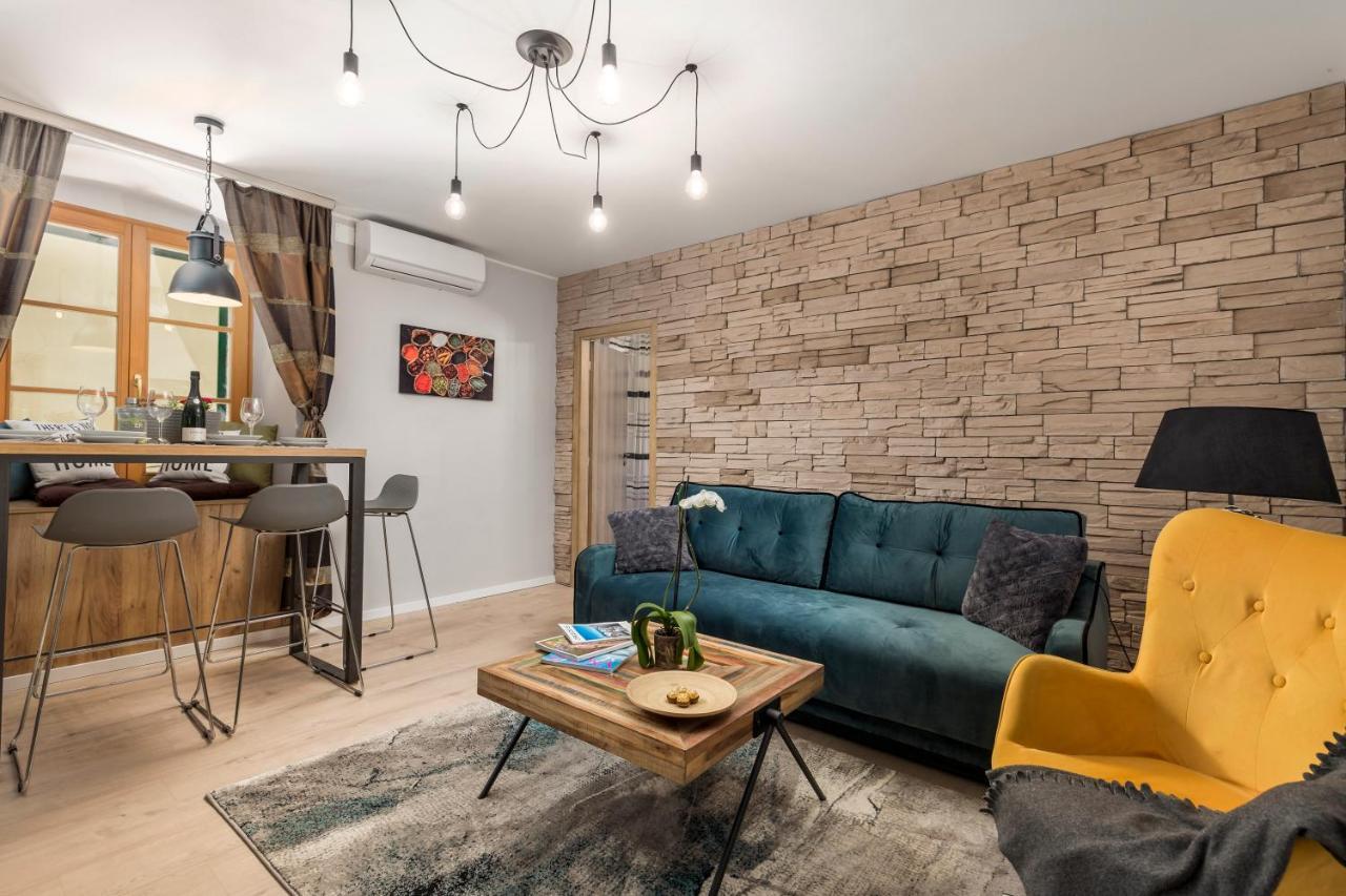 4 Season Apartments Рийека Екстериор снимка