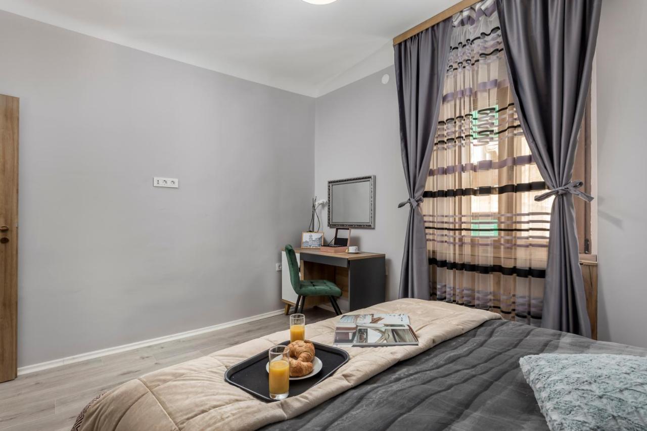4 Season Apartments Рийека Екстериор снимка
